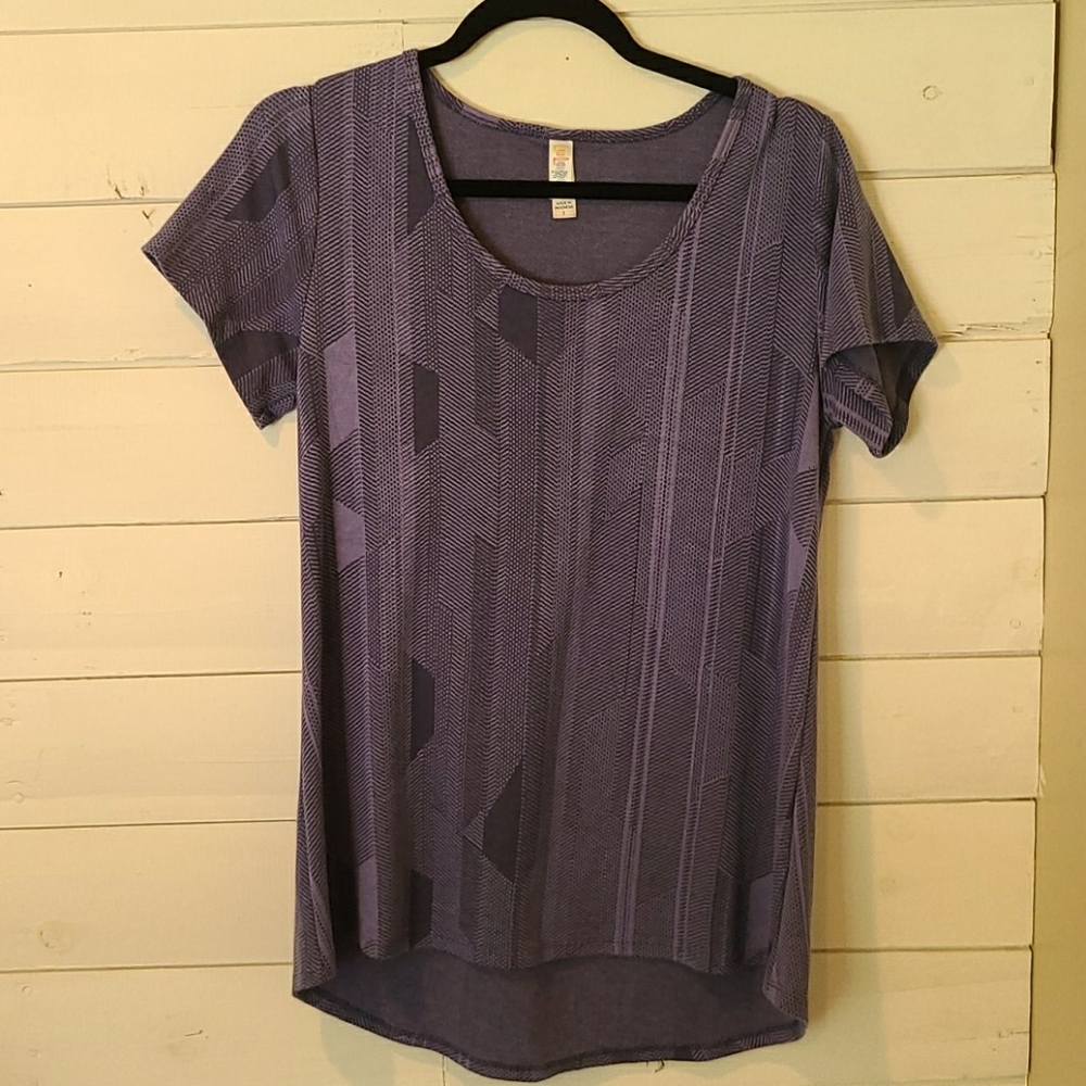 LuLaRoe Small Classic Tee